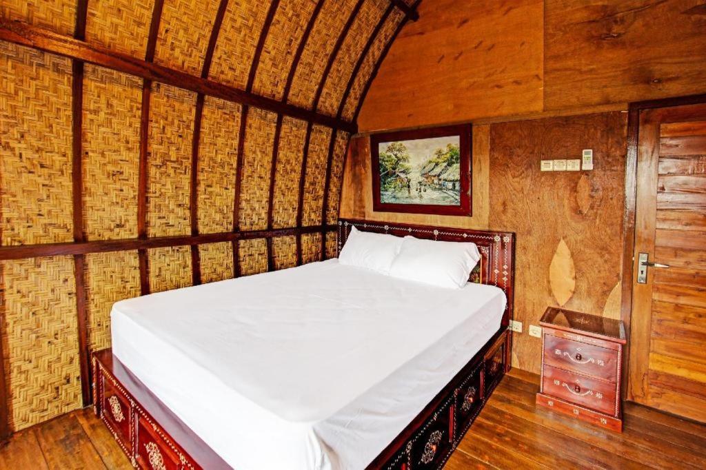 Reddoorz At Villa Bukit Senyum Lombok Kuripan  Εξωτερικό φωτογραφία