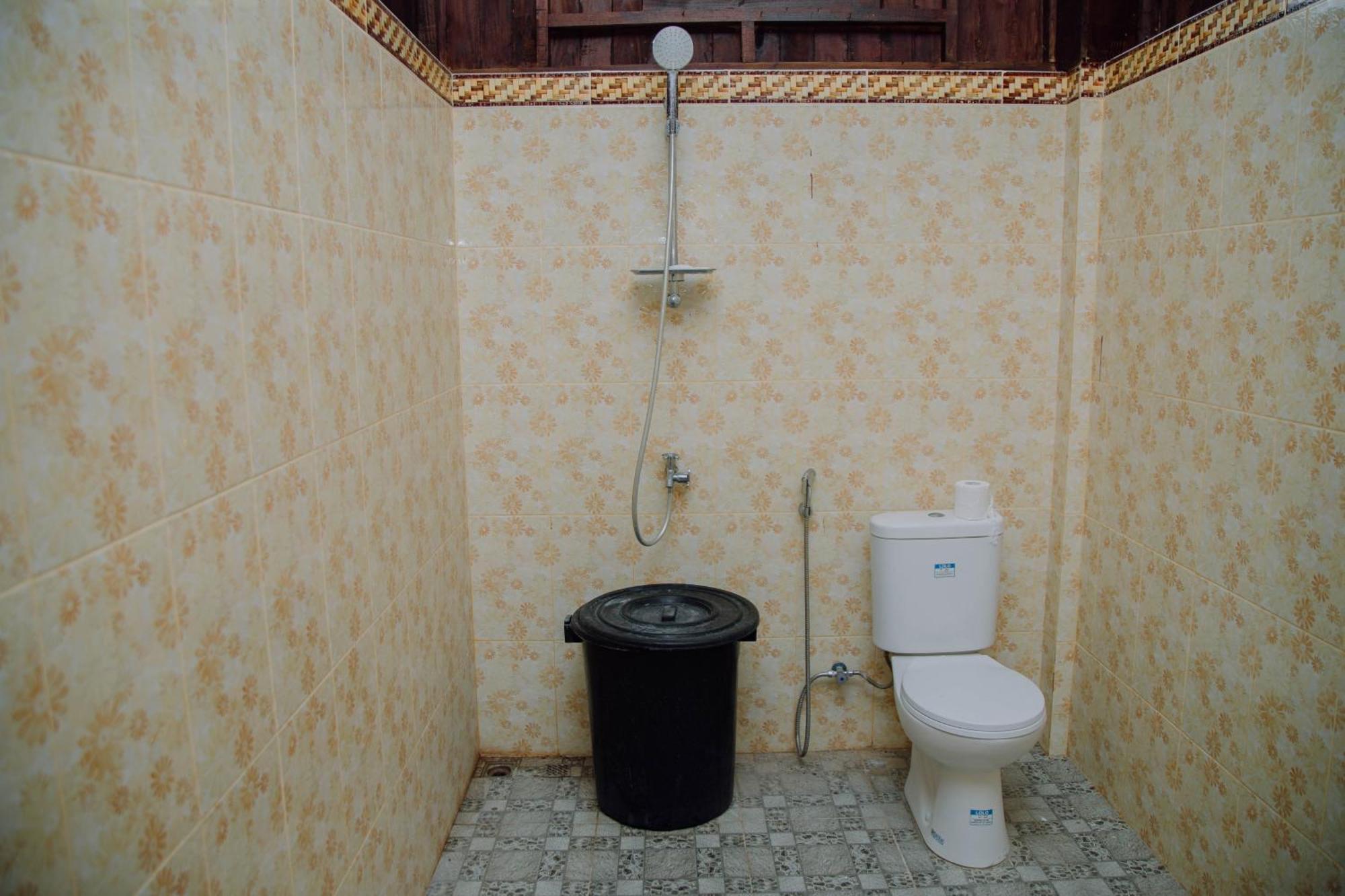Reddoorz At Villa Bukit Senyum Lombok Kuripan  Εξωτερικό φωτογραφία